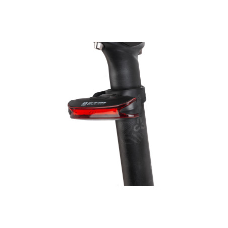 Osvetlenie zadné CTM Caliber, 65lm, USB, čierne