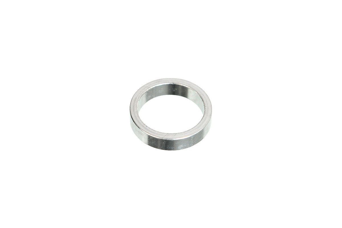 Dištančný krúžok 8mm strieborný